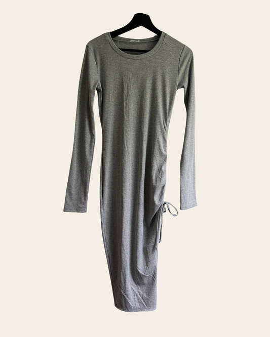 Ardene, M (neuve avec étiquette, mais petite imperfection)